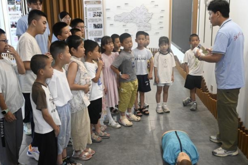 颜射
：科普水知识和防溺水知识 守护童心成长